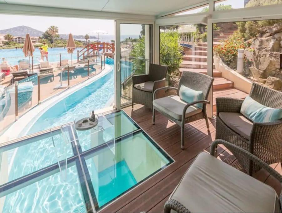 Village Cap Esterel, Piscine, Plage Saint-Raphaël 외부 사진