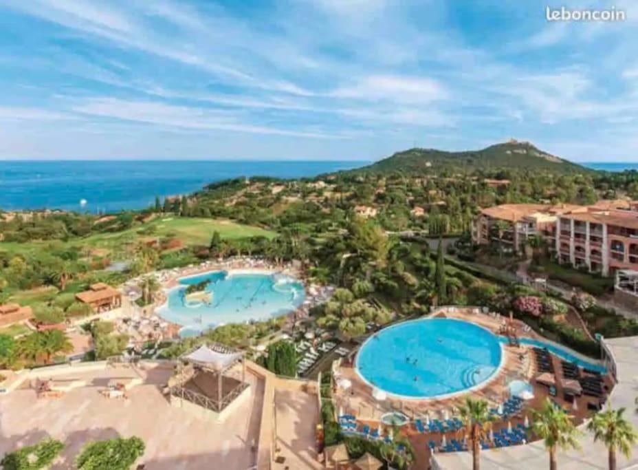 Village Cap Esterel, Piscine, Plage Saint-Raphaël 외부 사진