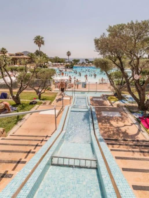 Village Cap Esterel, Piscine, Plage Saint-Raphaël 외부 사진