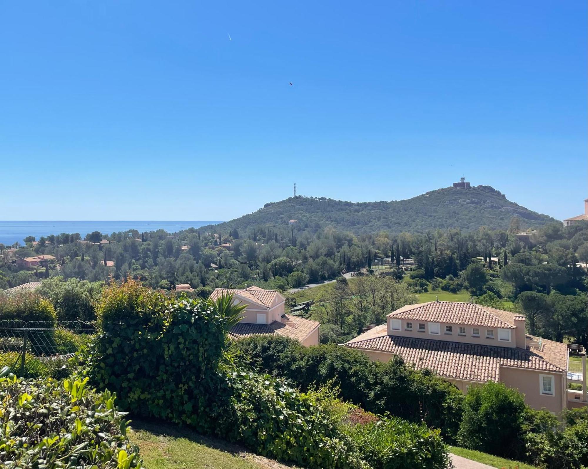 Village Cap Esterel, Piscine, Plage Saint-Raphaël 외부 사진