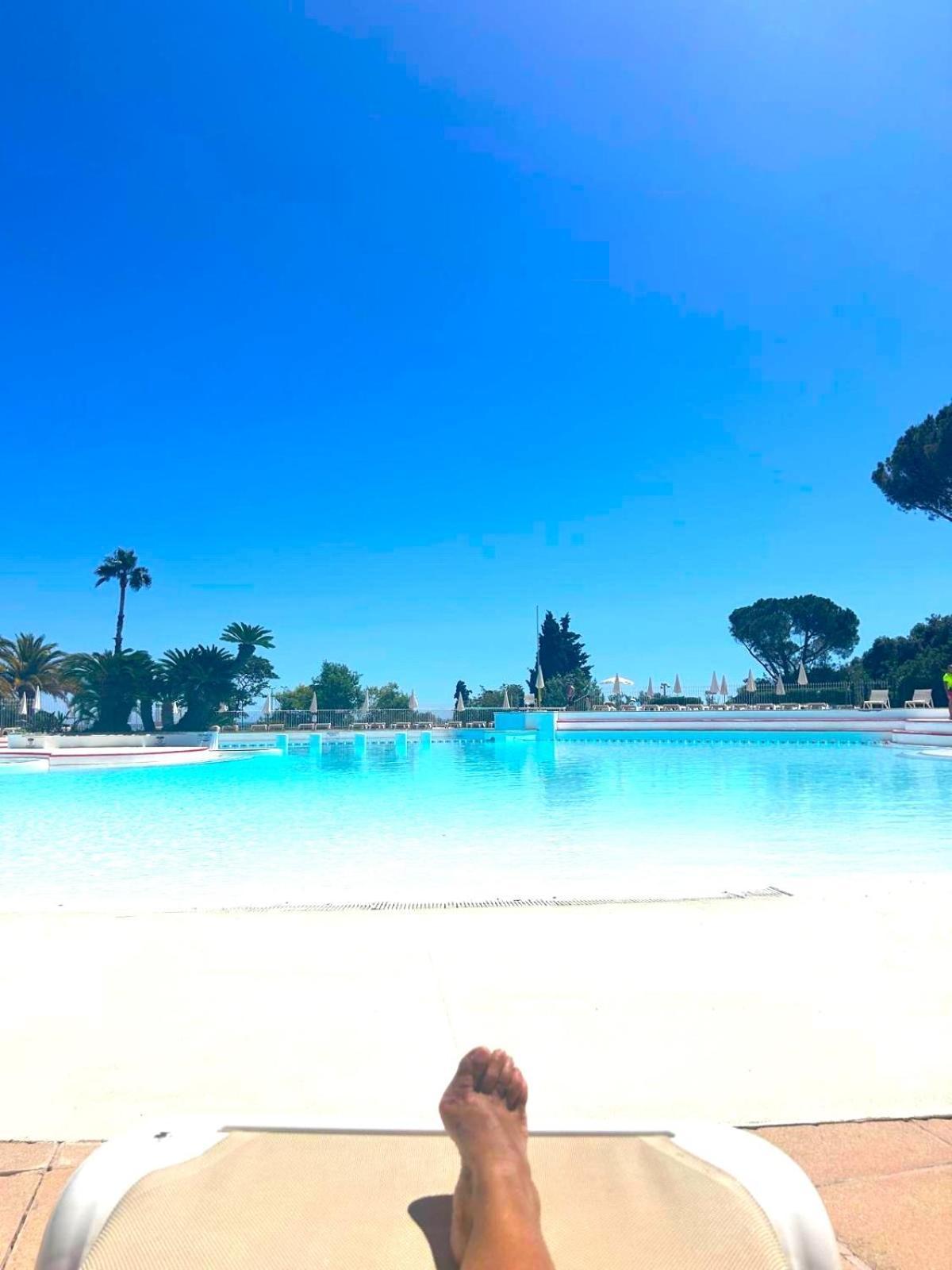 Village Cap Esterel, Piscine, Plage Saint-Raphaël 외부 사진