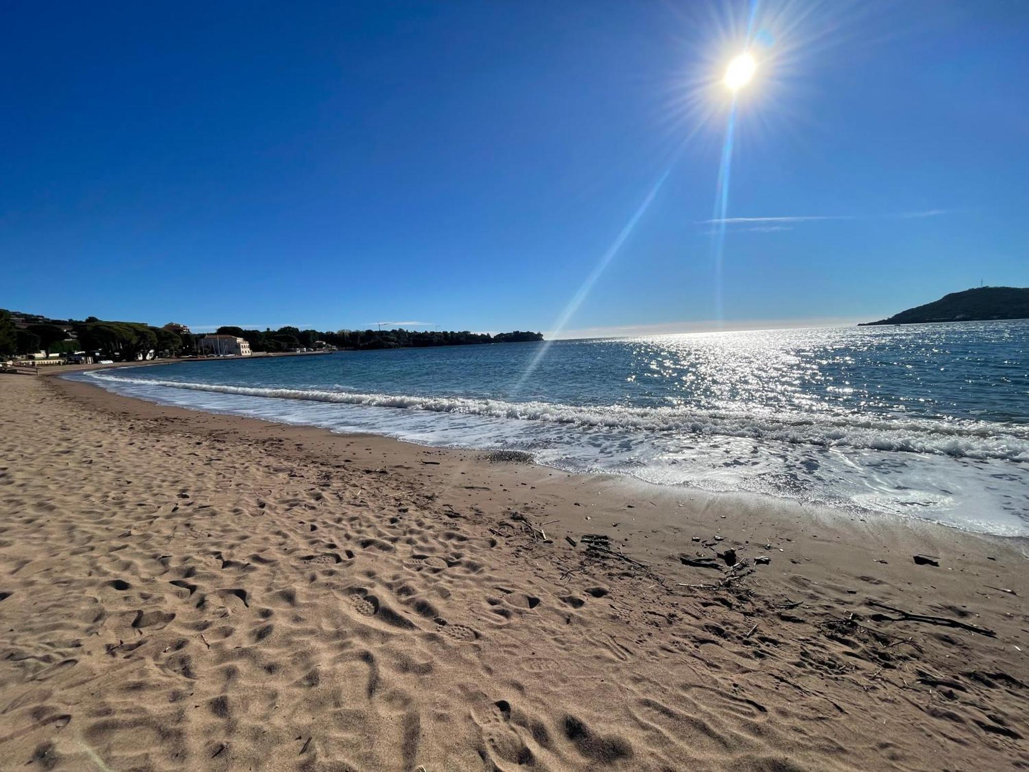 Village Cap Esterel, Piscine, Plage Saint-Raphaël 외부 사진
