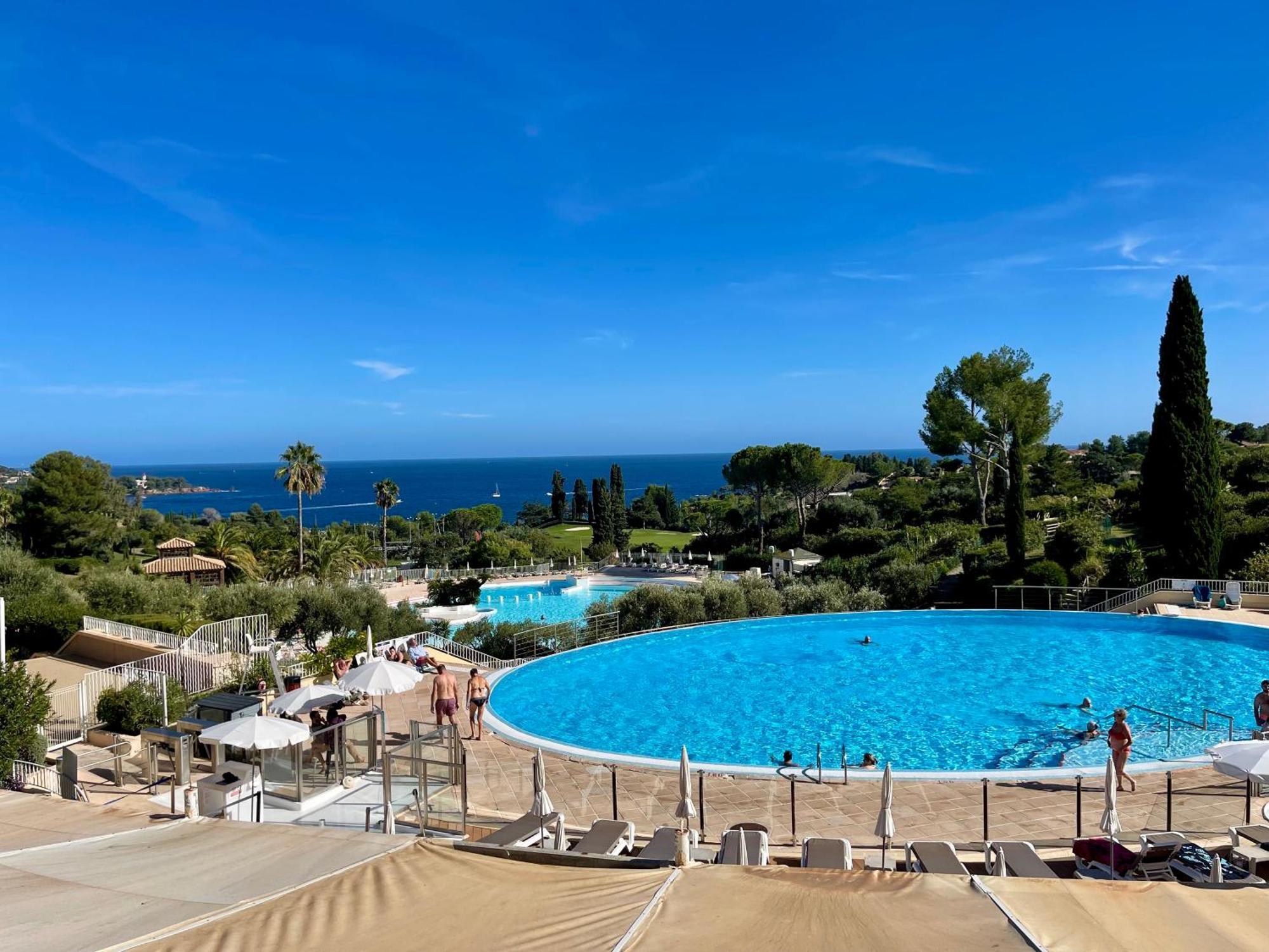 Village Cap Esterel, Piscine, Plage Saint-Raphaël 외부 사진
