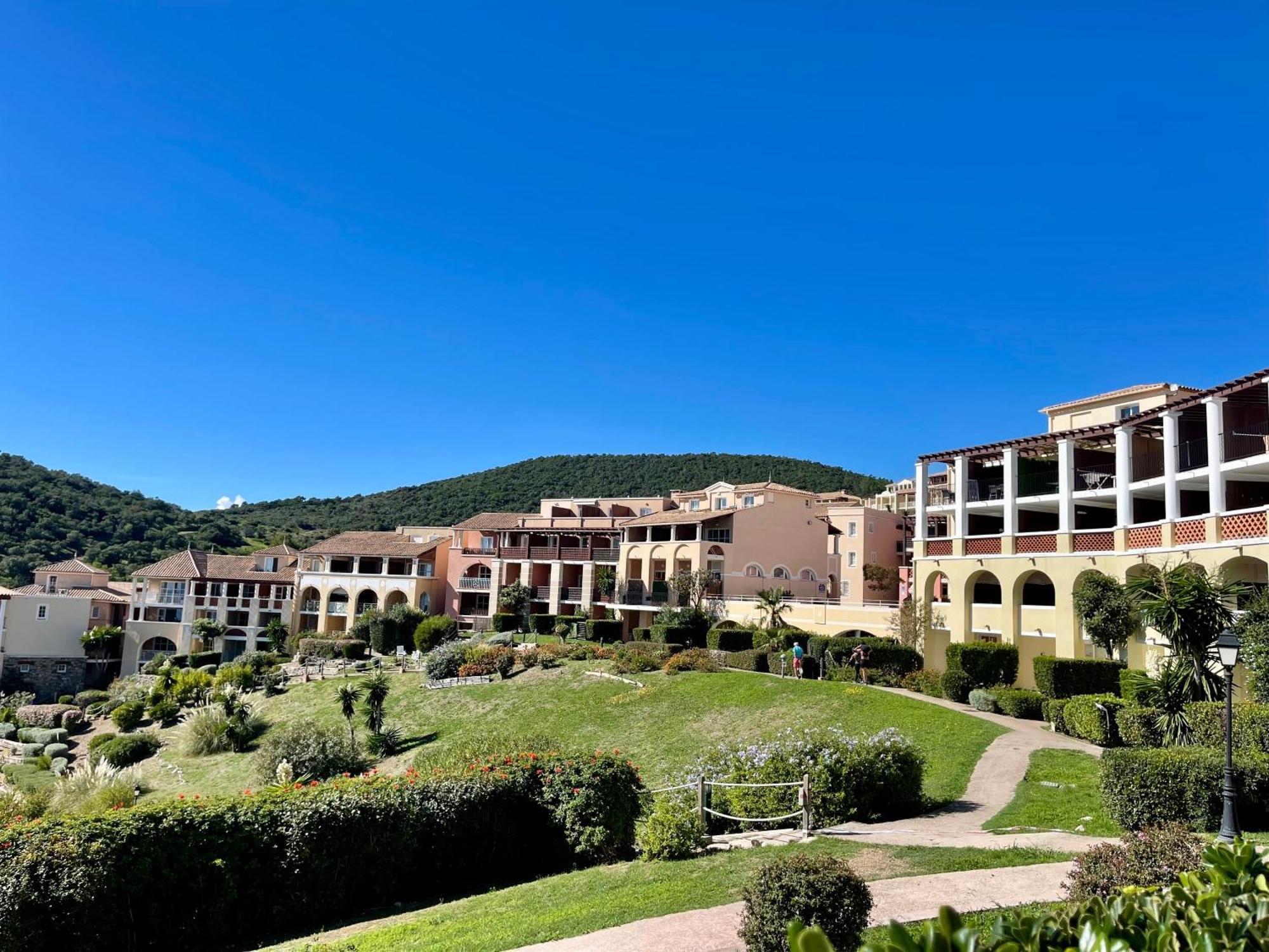 Village Cap Esterel, Piscine, Plage Saint-Raphaël 외부 사진